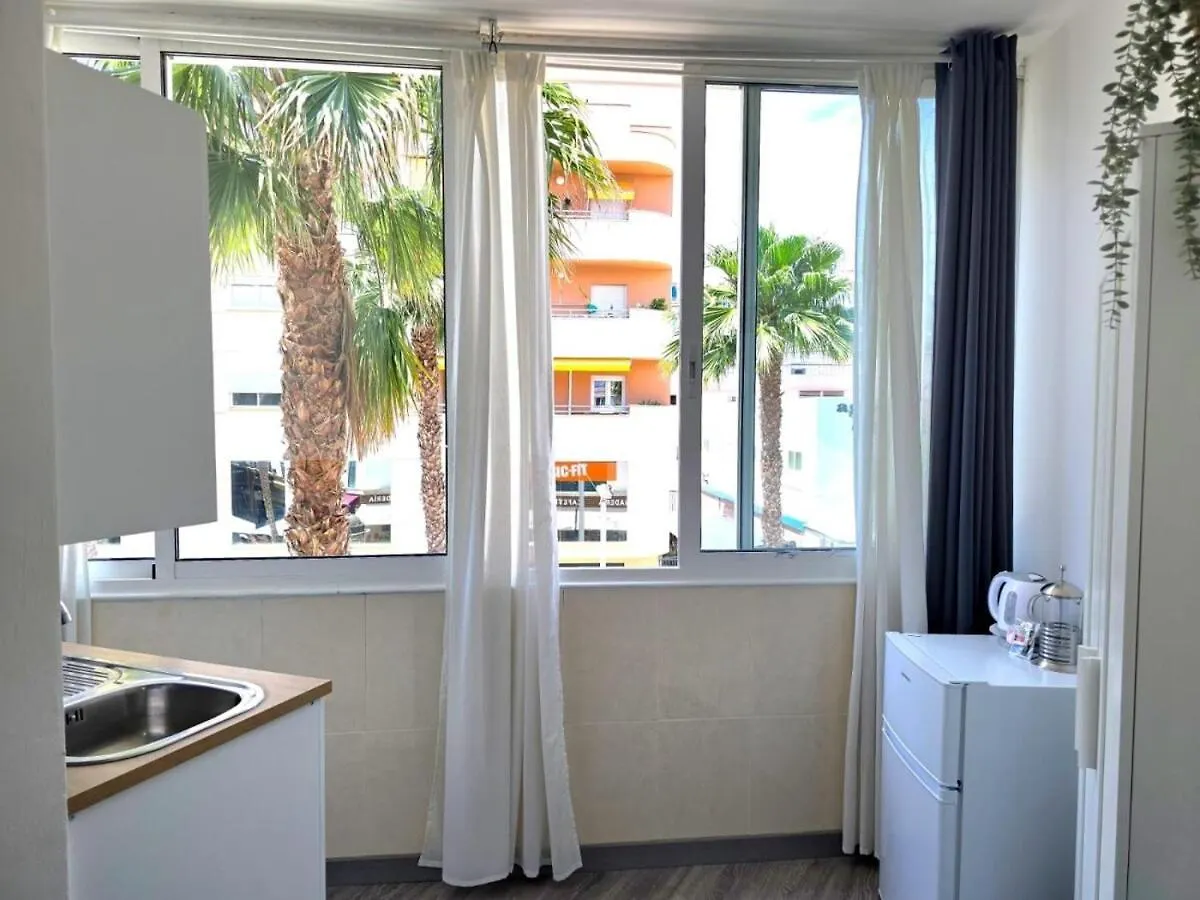 טורמולינוס Begona Blue Pearl City Center Studio Nogalera By Namaste Elite ספרד