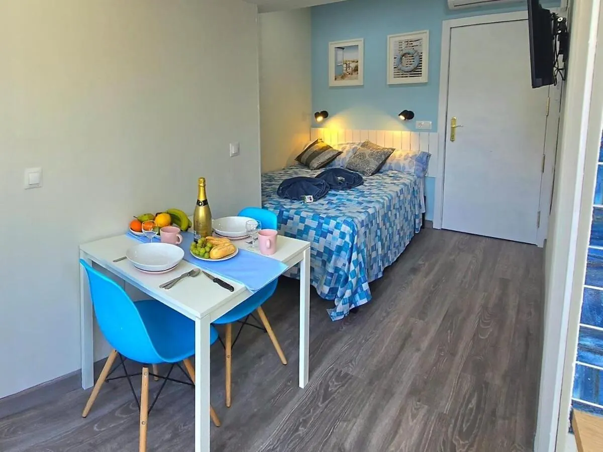Begona Blue Pearl City Center Studio Nogalera By Namaste Elite 托雷莫利诺斯 西班牙